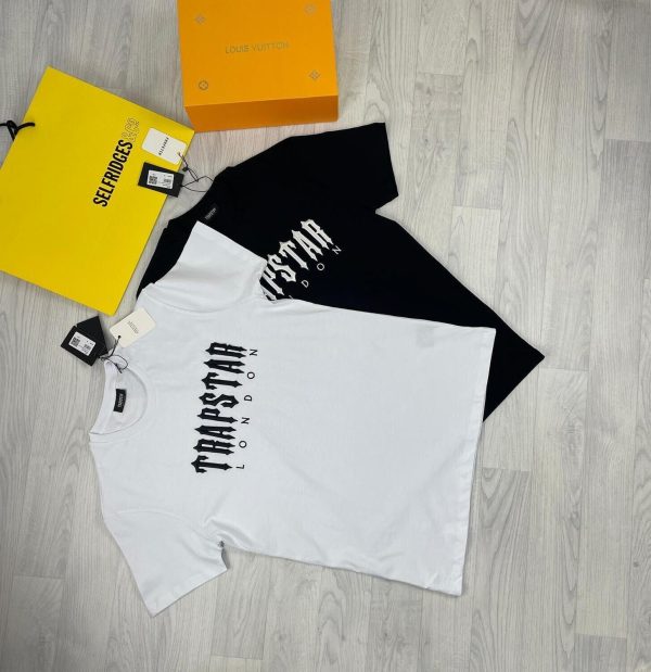 Trapstar London T Shirt in White & Black Color