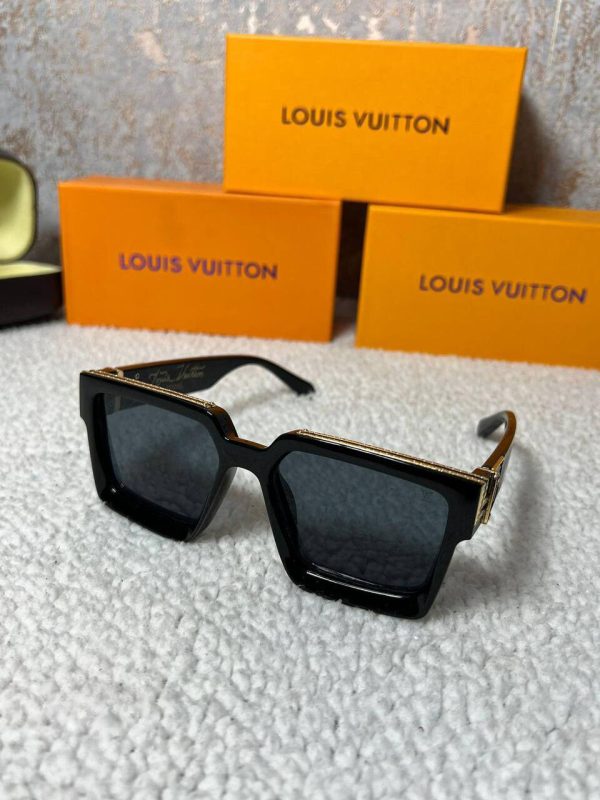 Louis Vuitton Men's Women's LV Square Frame Sunglasses