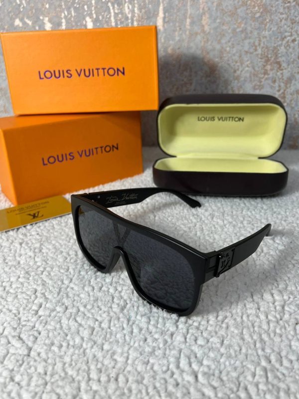 Louis Vuitton LV Square Frame Black Sunglasses For Men's & Women's