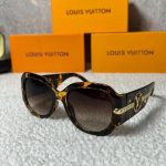 Louis Vuitton Men's Women's LV Brand Logo Sunglasses Sale UK	Man Woman First Copy Fake Replica Cheap Price Sunglass Men Women 1st Copies Round Frame Luxury Eyewear 1:1 Fakes Rep Glasses Reps Designer Spectacles AAA 1 to 1 Brown multi