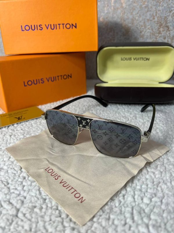 Louis Vuitton Men's Women's LV Rectangular Frame Sunglasses