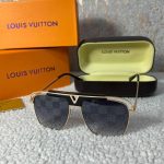 Louis Vuitton Men's Women's Designer Fake Sunglasses Sale UK	Man Woman First Copy Rep Cheap Price Fakes Replica Sunglass Men Women 1st Copies Luxury Metal Frame Reps Eyewear 1:1 Glasses 1 to 1 AAA LV Brand Logo Duplicate Black Grey