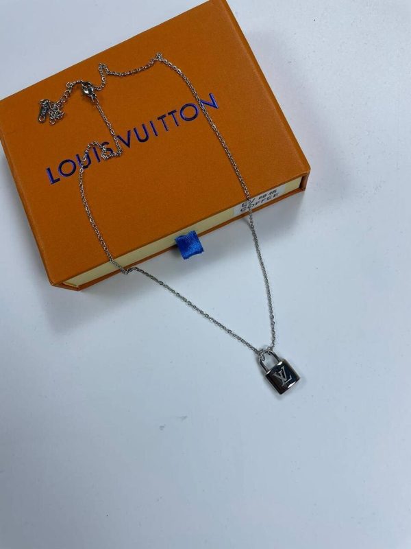 Louis Vuitton Women's LV Padlock Necklace Fakes Reps Sale UK	Woman First Copy Replica Lock Mini Chain Pendant Girls 1st Copies Luxury Cheap Price Rep Jewellery Casual Fashion Jewelry 1:1 Fake 1 to 1 Brand Logo AAA Duplicate Silver