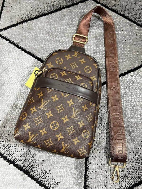 Louis Vuitton Men's Designer Sling Bag Fake Reps AAA Sale UK	Men First Copy Replica Cheap Price Crossbody Rep Shoulder Bags Man Fakes 1st Copies LV Brand Logo 1:1 Leather Handbag Long Belt Duplicate Backpack Wallet Original Brown