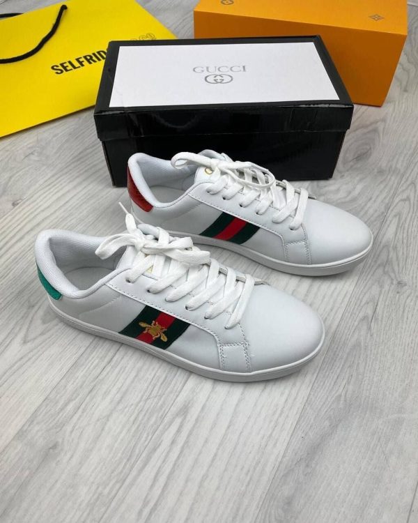 Gucci Women Honey Bees Fake Casual Sneaker Replica AAA Sale UK	Woman Litttle Sneakers Leather Trainers Comfortable Rep Shoes First Copy Reps Shoe Cheap Price Sports Trainer Runner Wear 1st Copies Unisex Comfort Boys Girls Duplicate