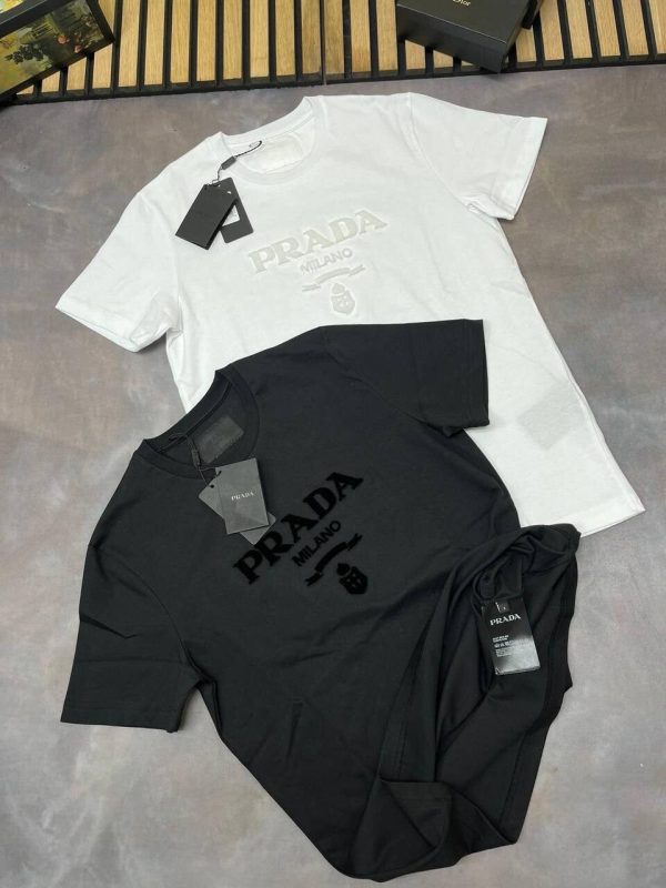 Prada Milano Men's Women's Tshirts Replica Fakes AAA Sale UK	Man Woman First Copy Reps T-shirts Men's Women's Rep Cheap Price Luxury Tee Shirt 1st Copies T-shirt  1:1 Brand Logo 1 to 1 Tshirts Fake Rep T Shirts Designer Duplicate Black White