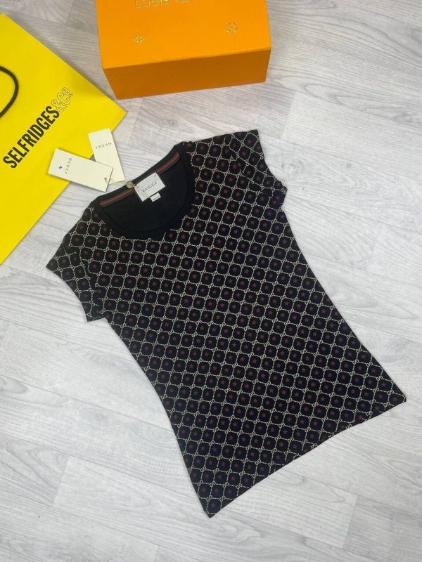 Gucci Monogram Cheaper T-Shirt Replica T Shirt For Men	Tee Shirts T-Shirts Fake Cheap Rep Woman Reps T.Shirt T.Shirts Mens Womens Men's Women's First Copy Summer Graffiti Half Sleeves Short Gents Logo Canvas Best Black