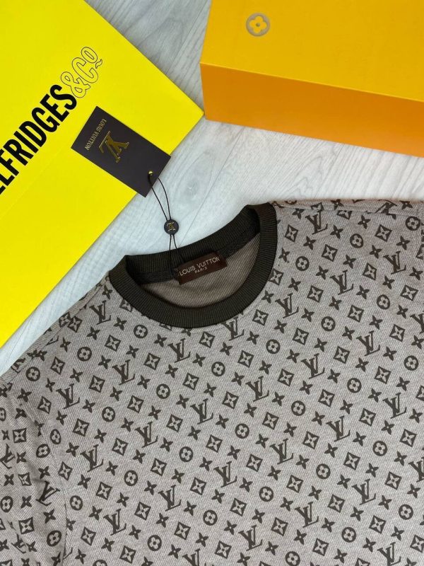 Louis Vuitton Men's Women's LV Logo Jumpers Fake Rep Sale UK	Men Women First Copy Replica Sweatshirts Man Woman Cheap Price Fakes Reps Knitwear 1st Copies Jumpers 1:1 Luxury Brand 1 to 1 Long Sleeves Sweaters AAA Duplicate