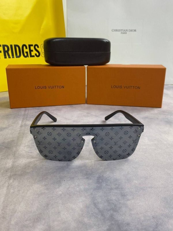Louis Vuitton Men's Women's Sunglasses Fake Reps AAA Sale UK	Man Woman First Copy Cheap Price Replica Sunglass Men Women Luxury Eyewear Fashion 1st Copies Rep Plastic Square Frame 1:1 LV Brand Logo Fakes Designer Duplicate 1 to 1 Grey