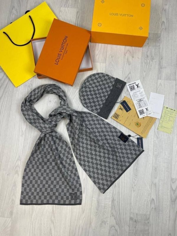 Louis Vuitton Women's Hat Scarf Set LV Designer Fake Sale UK	Woman Fakes Replica Cheap Price Beanie Hats Scarves Sets Women Rep 1st Copies Reps Casual Wear 1:1 Girls 1 to 1 AAA Luxury Brand Logo Fashion Duplicate Original Grey