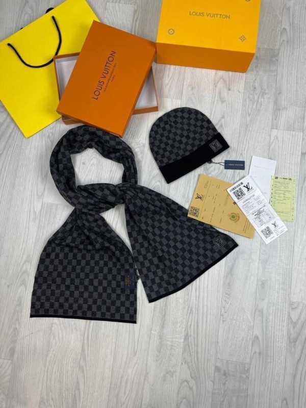 Louis Vuitton Women's Hat Scarf Set LV Designer Fake Sale UK	Woman Fakes Replica Cheap Price Beanie Hats Scarves Sets Women Rep 1st Copies Reps Casual Wear 1:1 Girls 1 to 1 AAA Luxury Brand Logo Fashion Duplicate Original Black