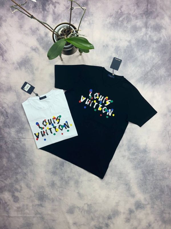 Louis Vuitton Men's Women's Designer T-shirt AAA Rep Sale UK	Man Woman First Copy Replica Cheap Price Reps Tee Shirts LV Fake Brand Logo T-shirts Unisex Luxury Tshirts Fakes Men Women T Shirt 1:1 Tshirt 1st Copies AAA Duplicate White Black