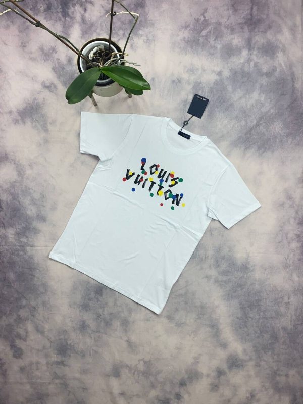 Louis Vuitton Men's Women's Designer T-shirt AAA Rep Sale UK	Man Woman First Copy Replica Cheap Price Reps Tee Shirts LV Fake Brand Logo T-shirts Unisex Luxury Tshirts Fakes Men Women T Shirt 1:1 Tshirt 1st Copies AAA Duplicate White