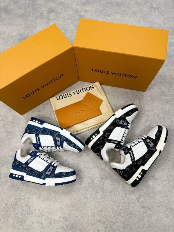 Louis Vuitton Trainers in 2 colors