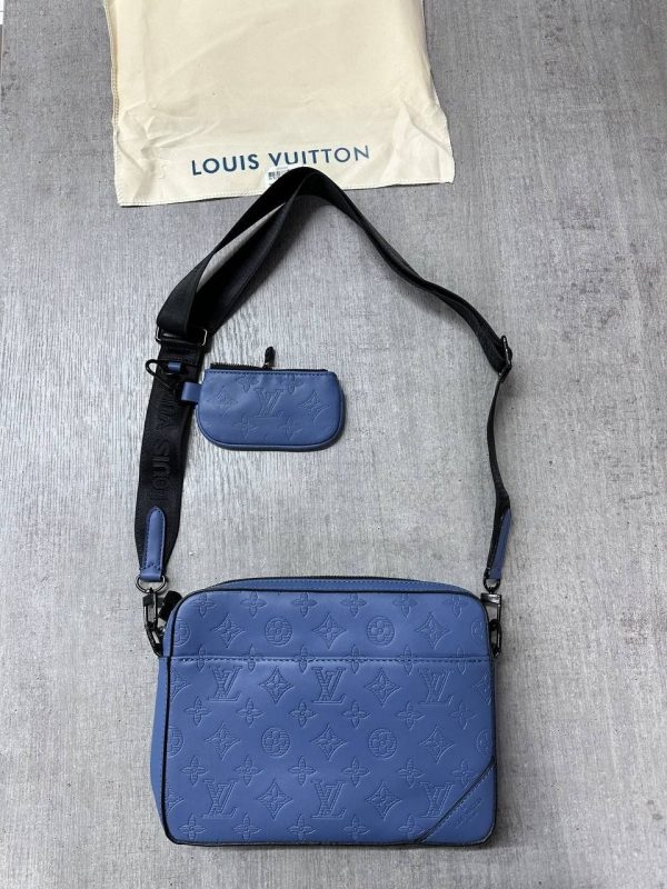 LV Messenger Bag in Blue Color