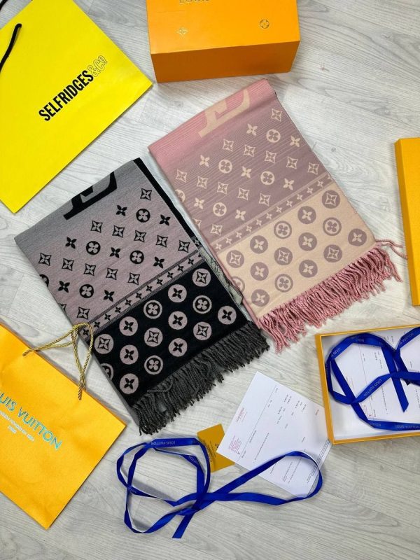 Loius Vuitton Scarf in 2 colors comes with full packaging