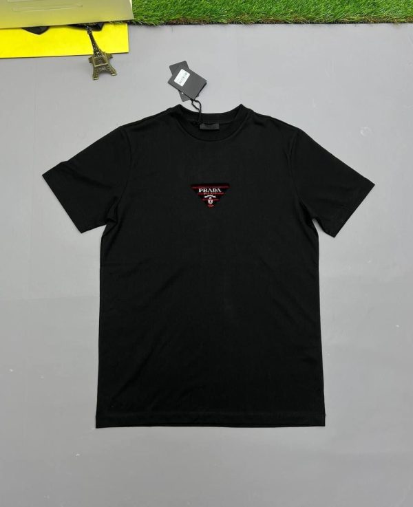 Prada Milano Men's Women's Fake Replica T-shirts AAA Sale UK	Men Women First Copy T-shirt Man Woman Cheap Price Casual Tee Shirt 1st Copies Luxury Crew Neck T Shirts 1:1 Brand Logo 1 to 1 Tshirts Fakes Blend Tshirt Duplicate Black