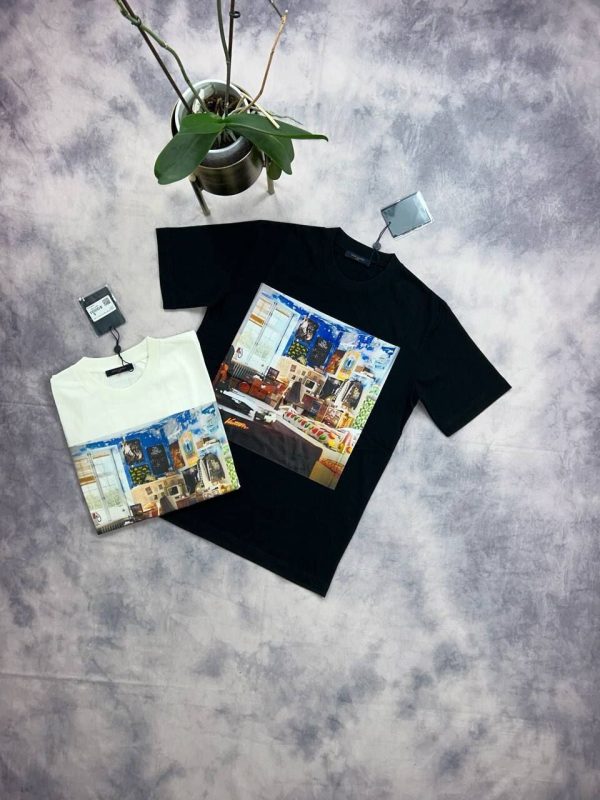 Louis Vuitton LV T-shirts in 2 Different Colors