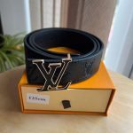 Louis Vuitton Men's Women's LV Designer Belt Fake Rep Sale UK	Man Woman First Copy Fakes Replica Leather Belts Men Women Cheap Price Reps 1st Copies 1:1 Luxury Brand Logo Original Buckle 1 to 1 Duplicate AAA Premium Accessories Black Gold