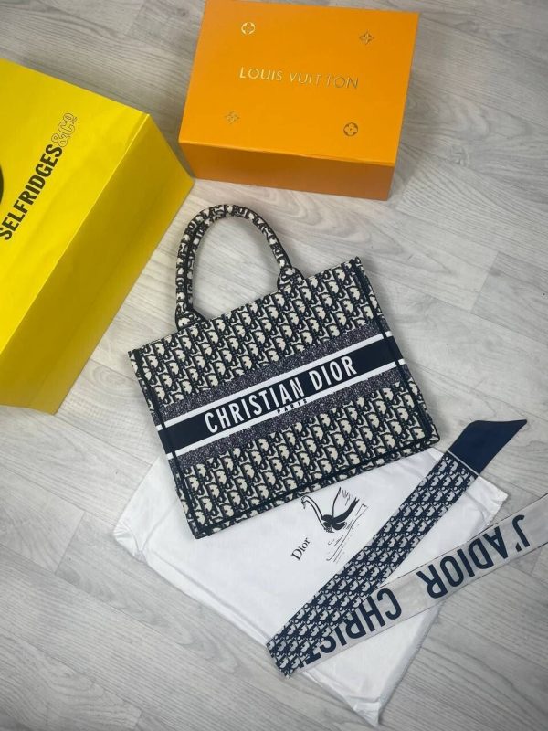 Christian Dior Oblique Embroidery Travel Bag With Additional Dust Bag Duffle Bag