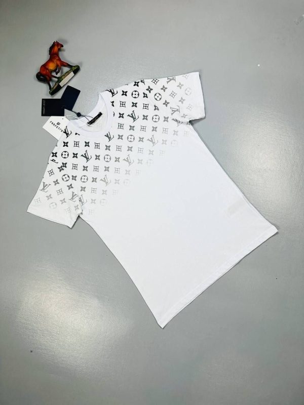 Louis Vuitton Men's Women's LV Designer Reps T-shirt Sale UK	Man Woman First Copy Cheap Price Replica Fake Tshirts Rep Unisex Tshirts 1:1 Luxury Fakes Men Women T-shirts Tee Shirt Brand Logo T Shirts 1st Copies Fashion Tees White