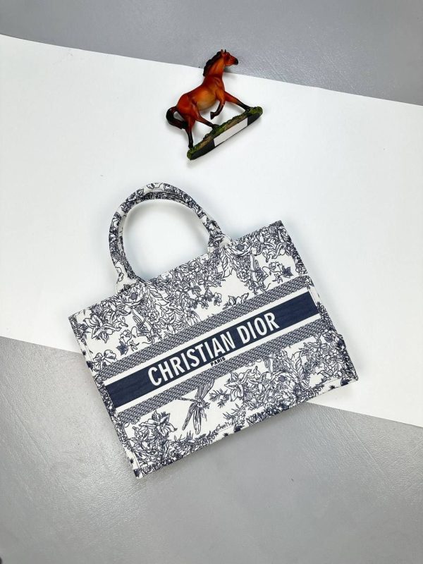 Christian Large Dior Book Toile De Jouy Embroidery With Dust Bag M1286ZTDT_M34I