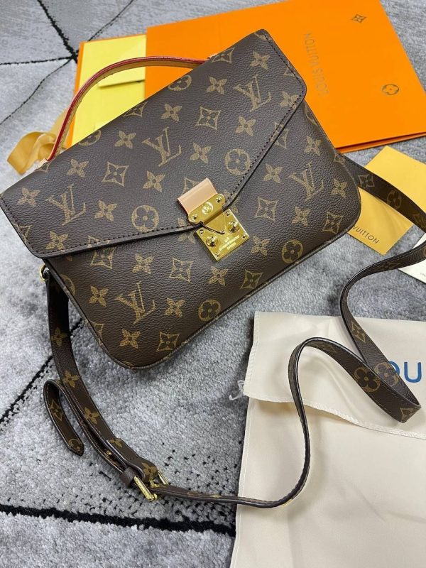 Louis Vuitton Women's Luxury Pochette Metis Bag Reps Sale UK	Woman First Copy Replica Cheap Price Cross Body Bags Ladies Fake Rep 1st Copies Leather Crossbody Women Fakes Purse Designer 1:1 AAA LV Brand Logo Long Strap Handbag