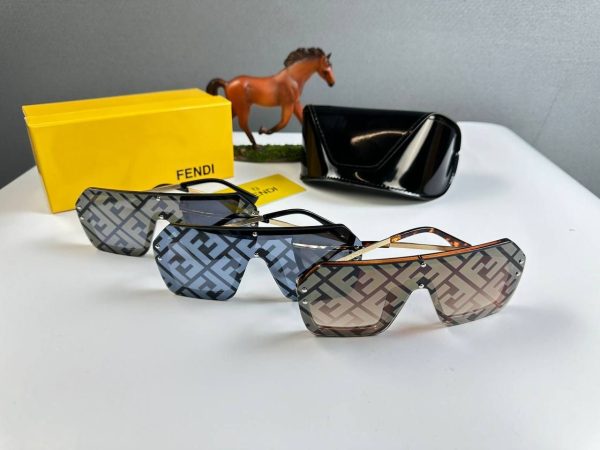 Fendi Vintage Aviator Sunglasses Luxury Frame In Different Colors