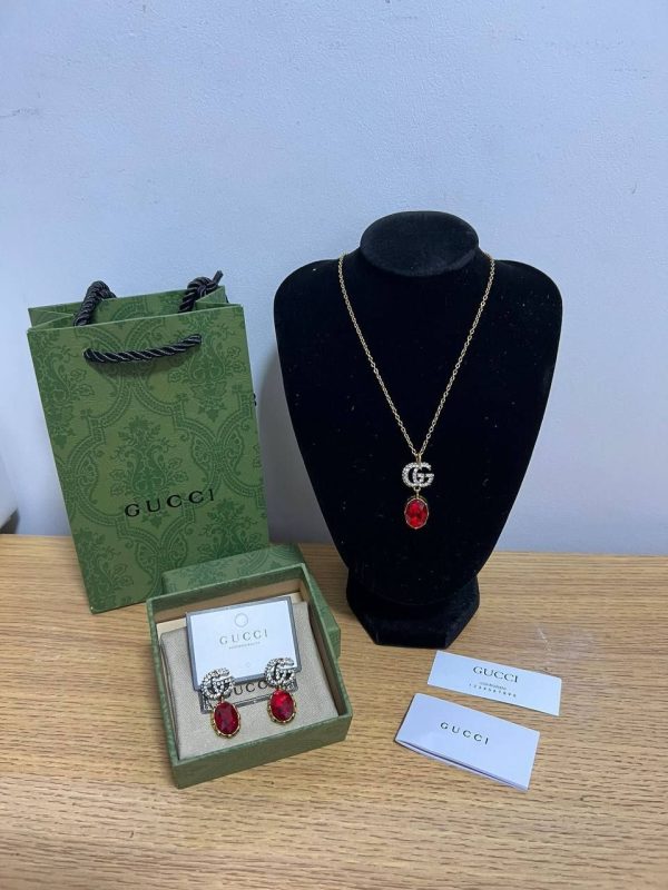 Gucci Women GG Signature Logo Red Pearl Necklace & Earrings