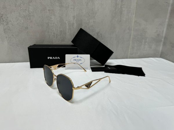 Prada Milano Men Women Replica Sunglasses Fakes AAA Sale UK	Men's Women's First Copy Reps Sunglass Cheap Price Man Woman UV Protected Metal Glasses 1st Copies Designer Eyewear 1:1 Luxury Brand Logo 1 to 1 Fake Rep Duplicate Black Gold PRA 59Z