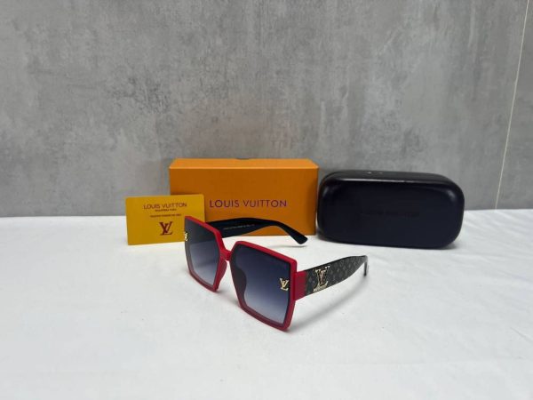 Louis Vuitton LV Men's Women's Square Frame Sunglass Sale UK	Man Woman First Copy Reps Cheap Price Luxury Fake Replica Eyewear Men Women 1st Copies 1:1 Brand Logo Fakes Rep Sunglasses Duplicate 1 to 1 AAA Monogram Designer Red Black