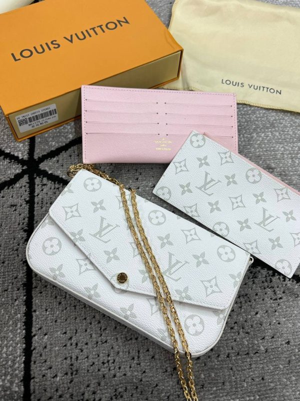 Louis Vuitton Women's Felicie Triple Pochette Bag AAA Sale UK	Woman First Copy Replica Trio Pouch Ladies Cheap Price Handbag Women's Luxury 1st Copies Rep Leather Purse Chain Strap Bags Fakes Reps 1:1 LV Brand Logo Duplicate LV logo White
