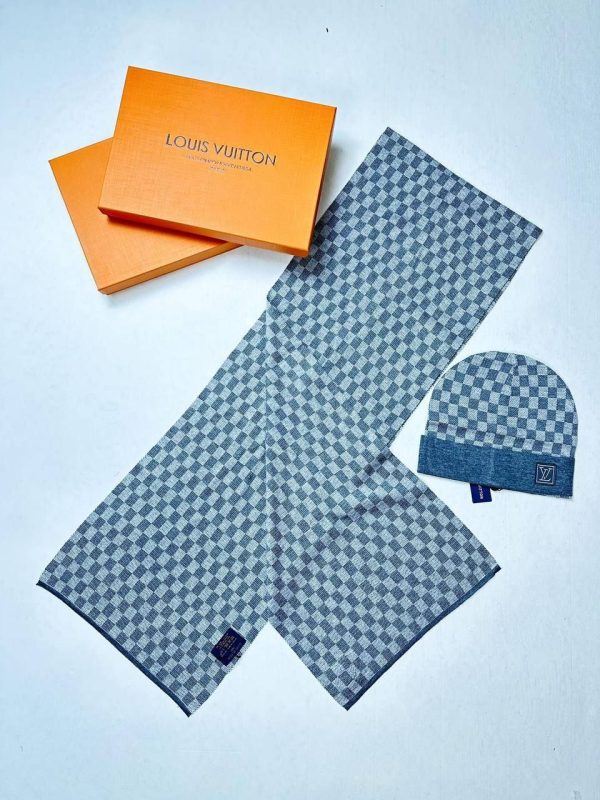 Louis Vuitton Women's Hat Scarf Sets First Copy Reps Sale UK	Woman Fake Replica Cheap Price Beanie Hats Scarves Set Women Fakes Rep 1st Copies Designer Casual Wear 1:1 Girls 1 to 1 AAA Luxury LV Brand Logo Fashion Duplicate Blue
