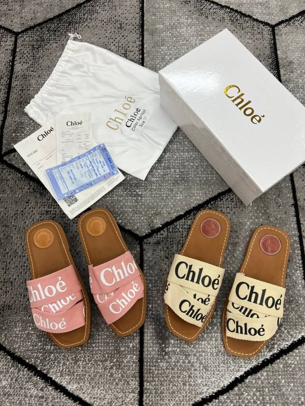 Chloe Woody Pink & White Sliders