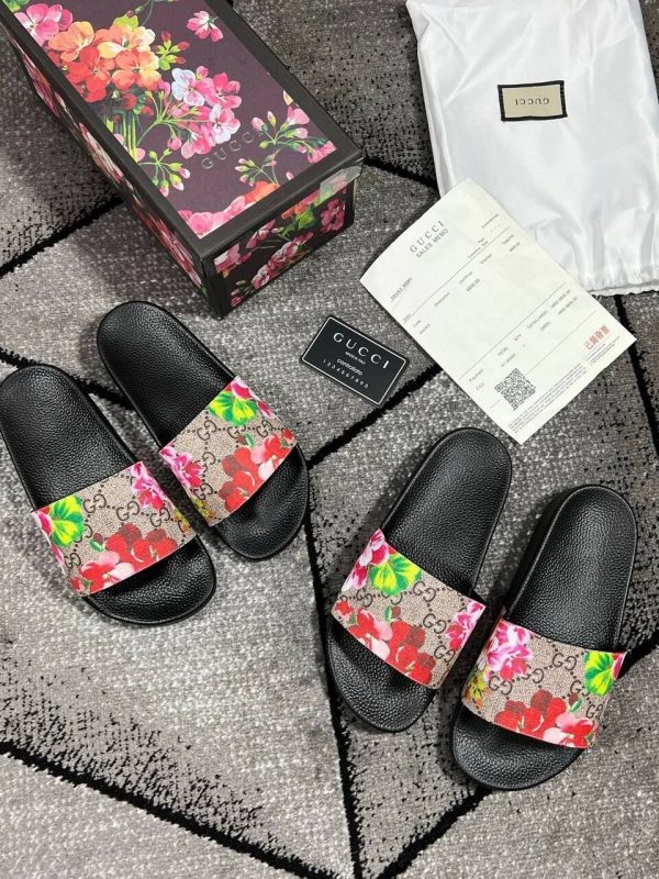 Gucci GG Blooms Floral Sliders For Womens