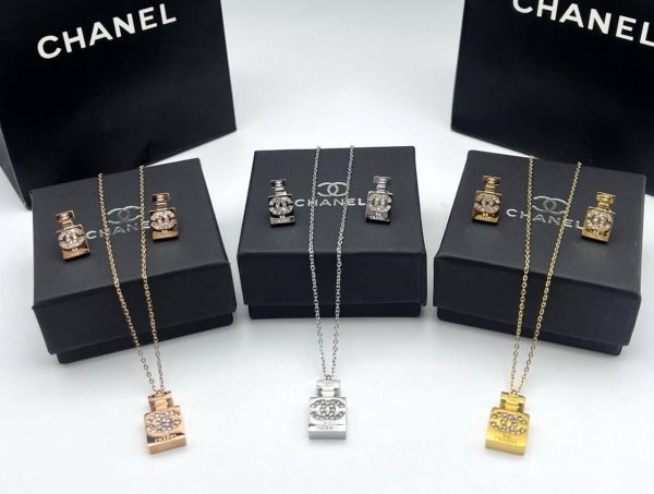 Chanel Perfume Bottle Necklaces & Earrings For Women's in Different Colors