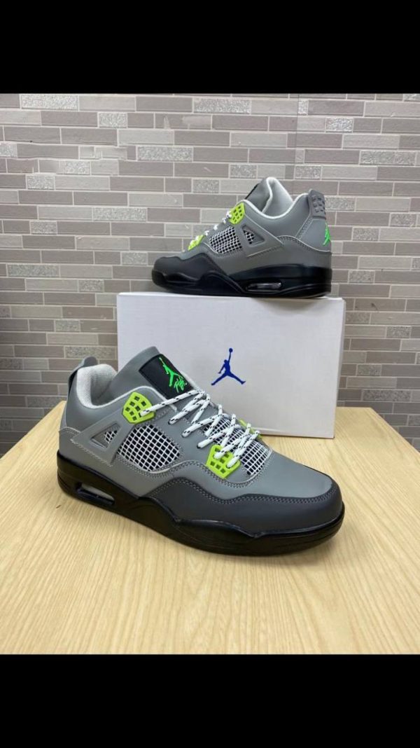 Nike Men's Air Jordan 4 SE 95 Neon Trainers