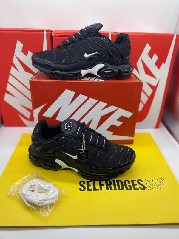 Nike Air Max Plus Mini Swoosh Black & White Trainers For Men's