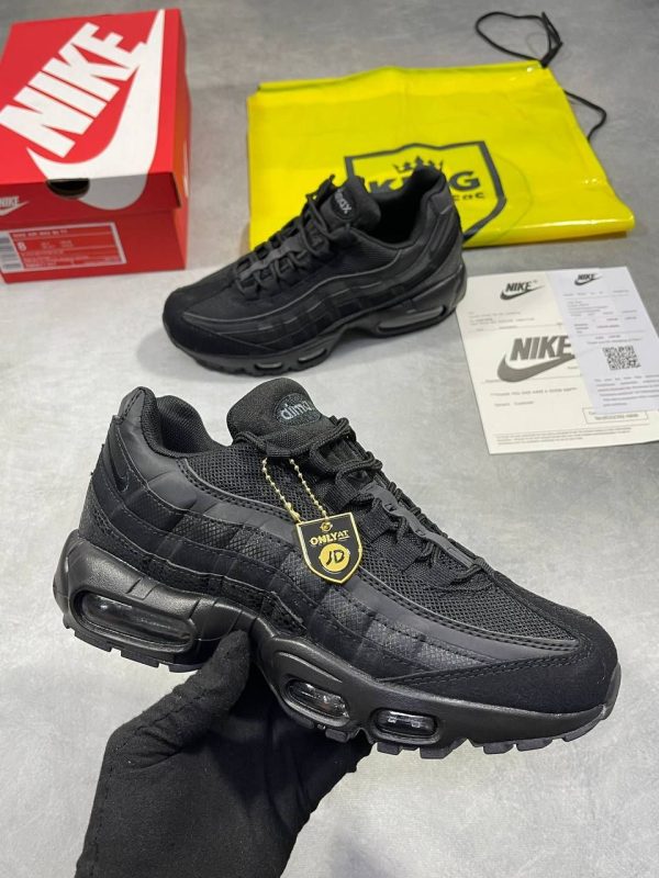 Nike Air Max 95 Essential Triple Black Men Trainers