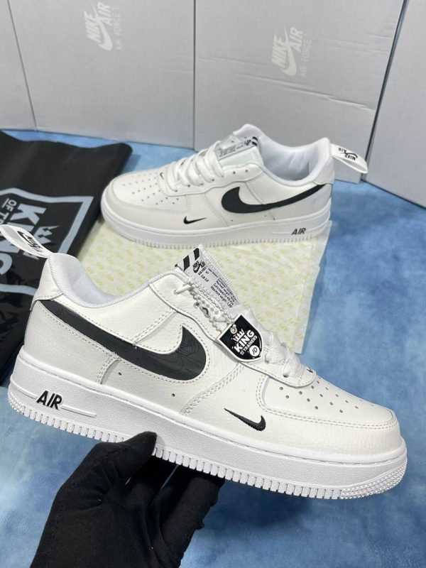 Nike Air Force 1 Low Utility White Black LV8 Trainers For Men's