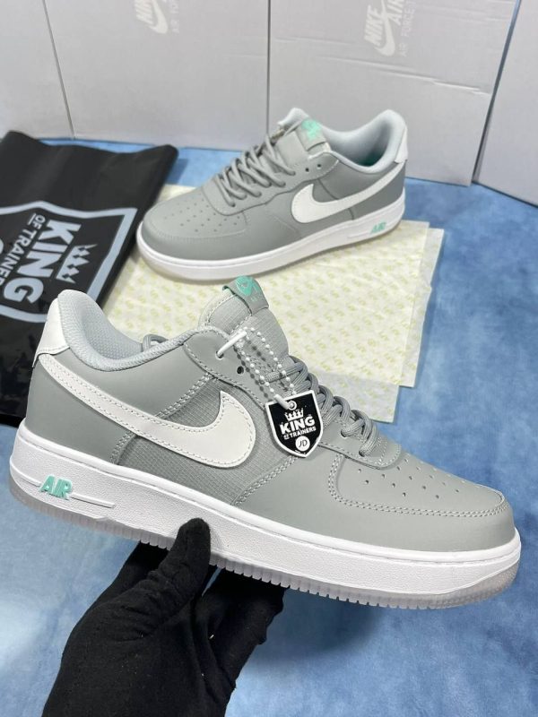 Nike Sportswear Air Force 1 '07 Men's Trainers Wolf Grey & White