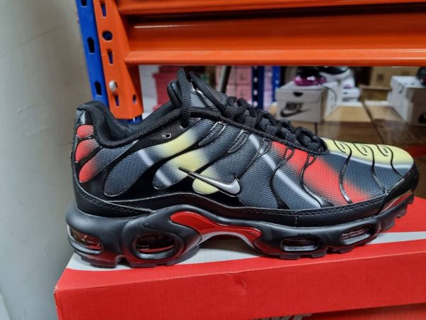 Nike Air Max Plus Orbit Trainers For Men's