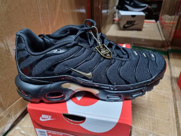 Nike Air Max Plus Black Metallic Gold (2019) Trainers For Men's