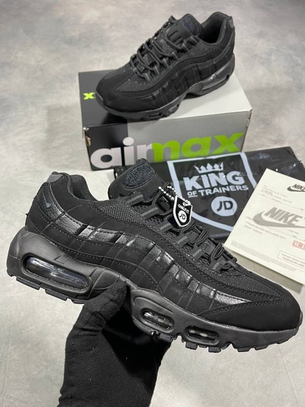 Nike Air Max 95 Essential Triple Black Men Anthracite Trainers