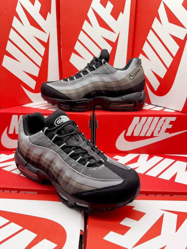 Nike Air Max 95 Black Smoke Grey Men's Trainers