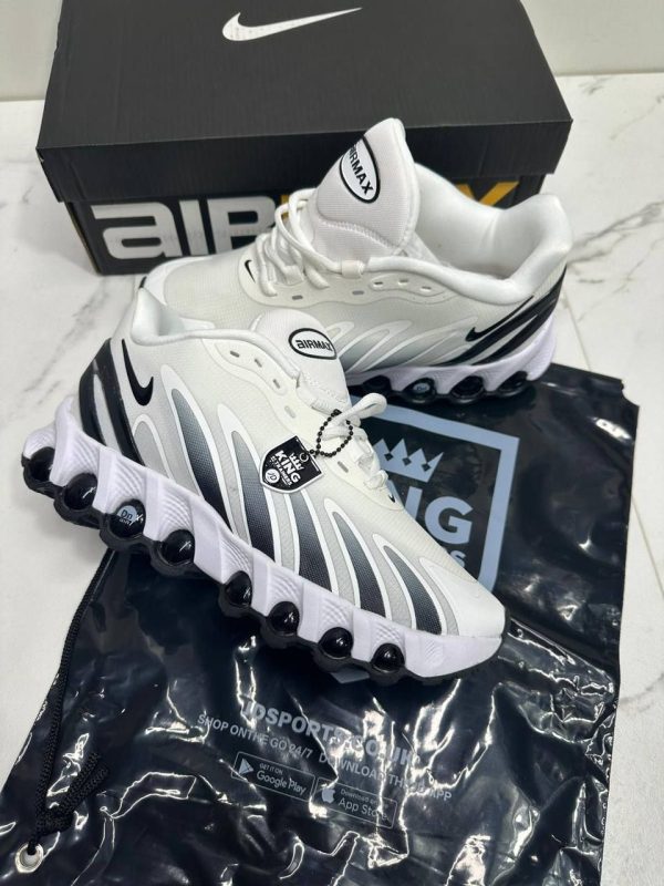 Nike Air Max DN8 White & Black Men's Trainers